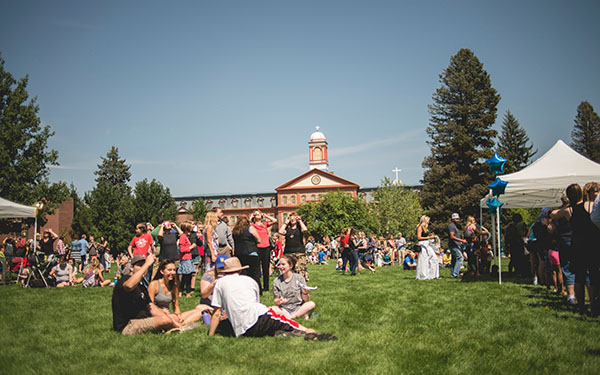 Students in the quad