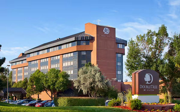 Exterior of DoubleTree by Hilton Hotel Denver - Westminster 