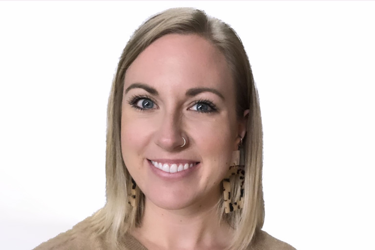 Katie Rogers Headshot