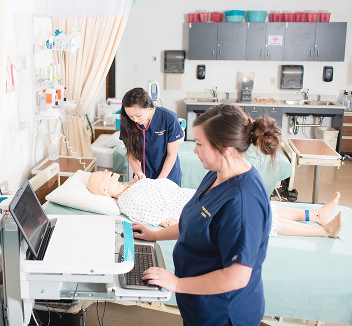 Women in medical lab
