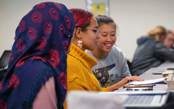 women working on computers