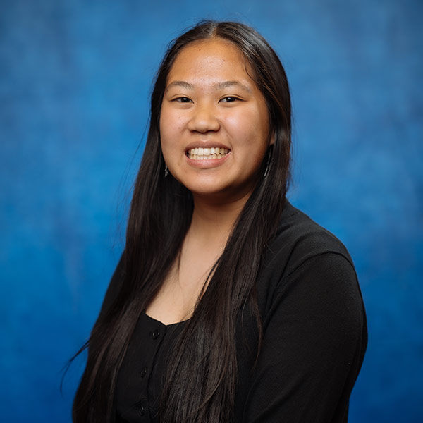 Evelyn Dang portrait