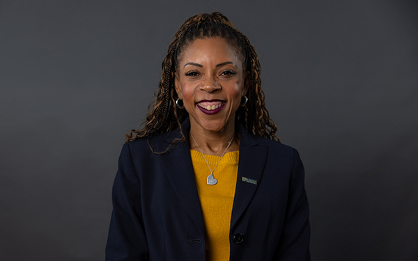 Shawna Cooper Whitehead headshot