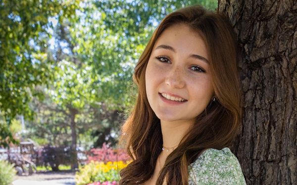 Zoe Josifek portrait