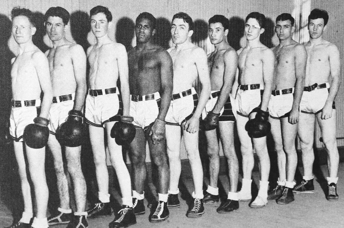 Walter-Springs-on-Regis-College-boxing-team-1941-resized.jpg