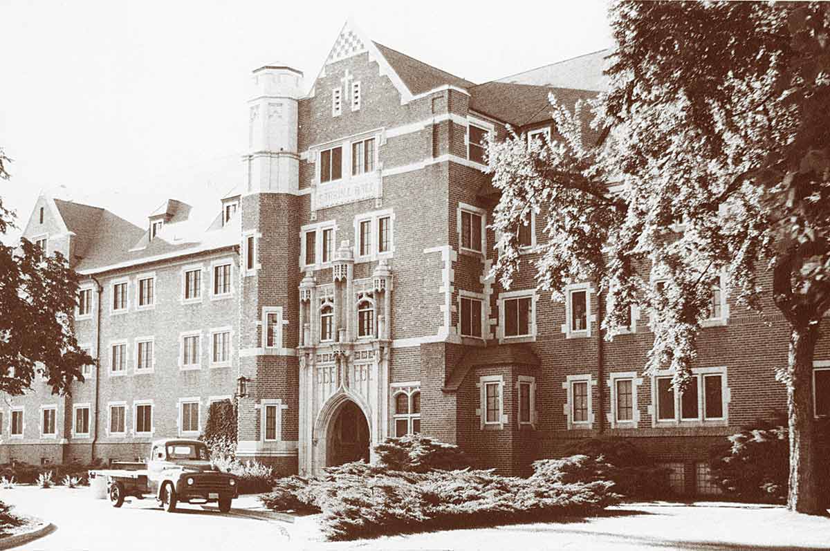 Photo of Carroll Hall from 100 years ago