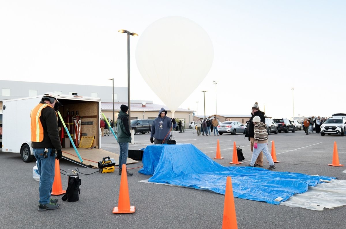 Grounded balloon from the DemoSat launch