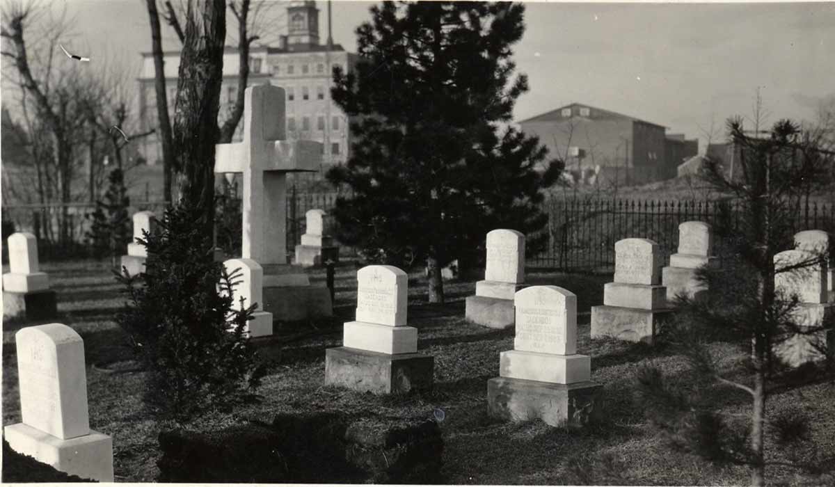The cemetery with Main Hall in the background